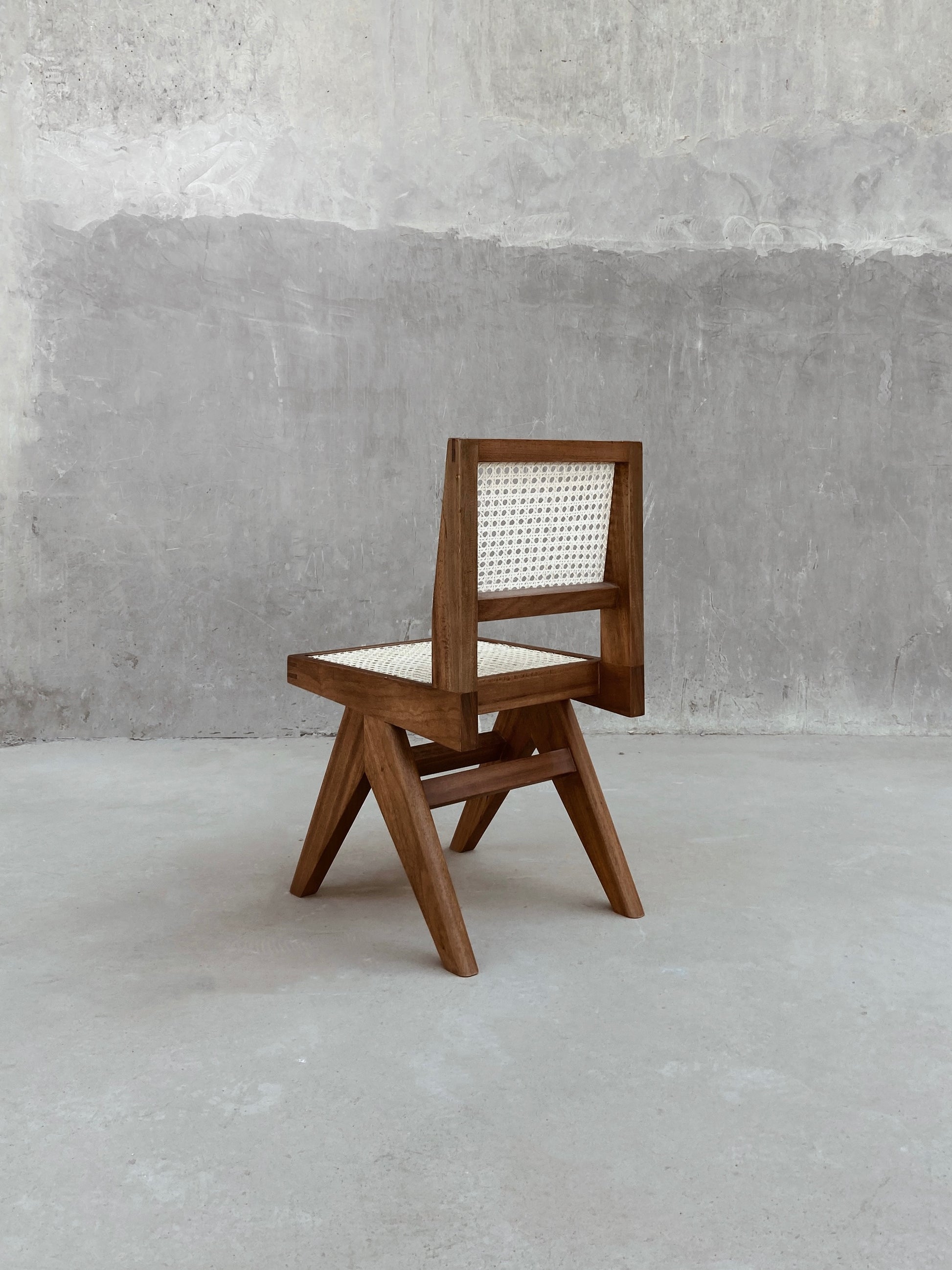 V Chair Armless