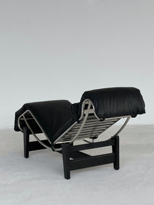 LC4 Chaise Lounge