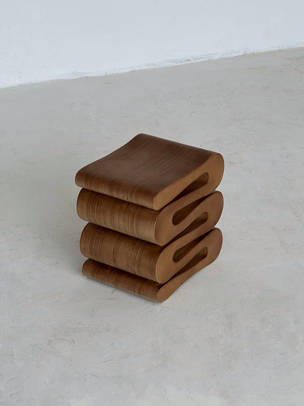 Wiggle Side Table
