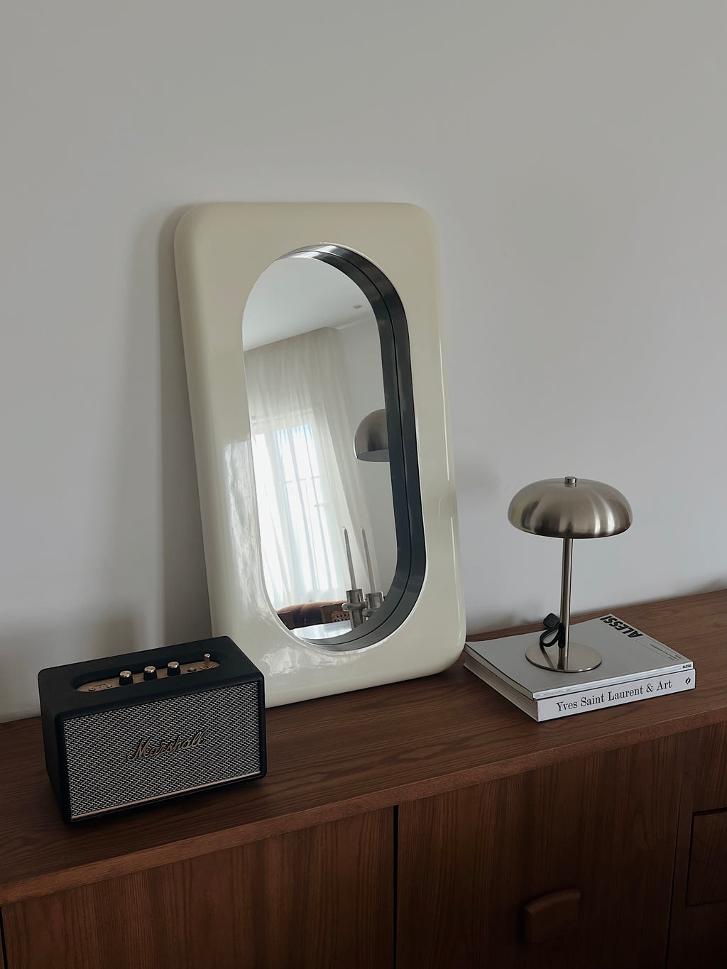 Butter mirror