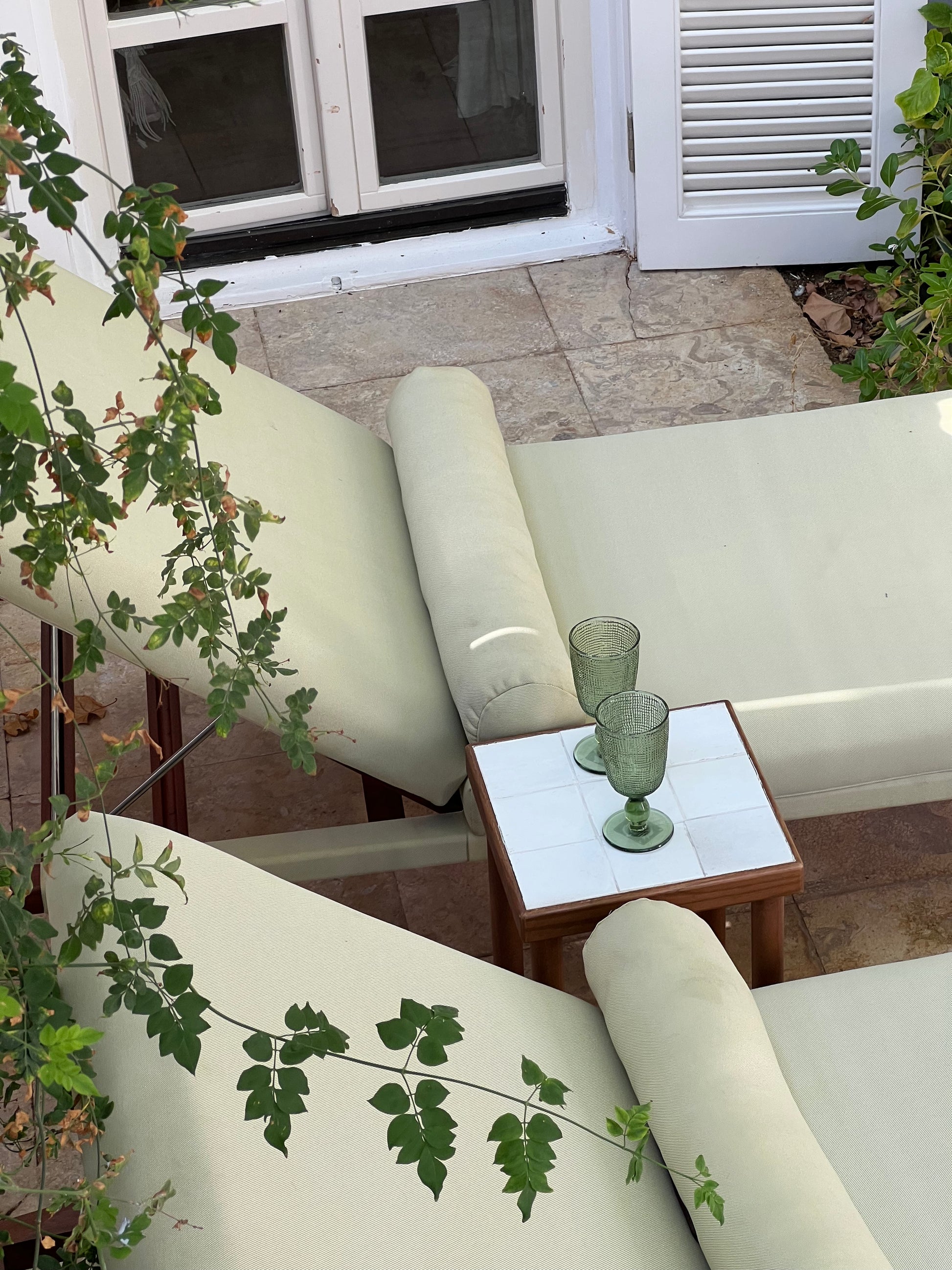 Canisse Side table