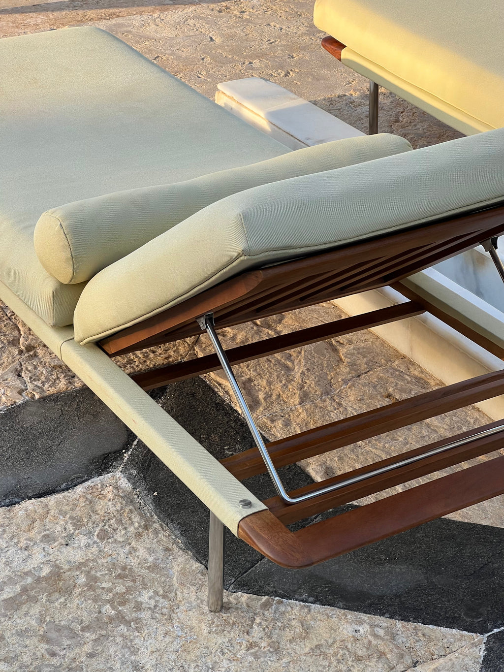 Cote Sun Lounger