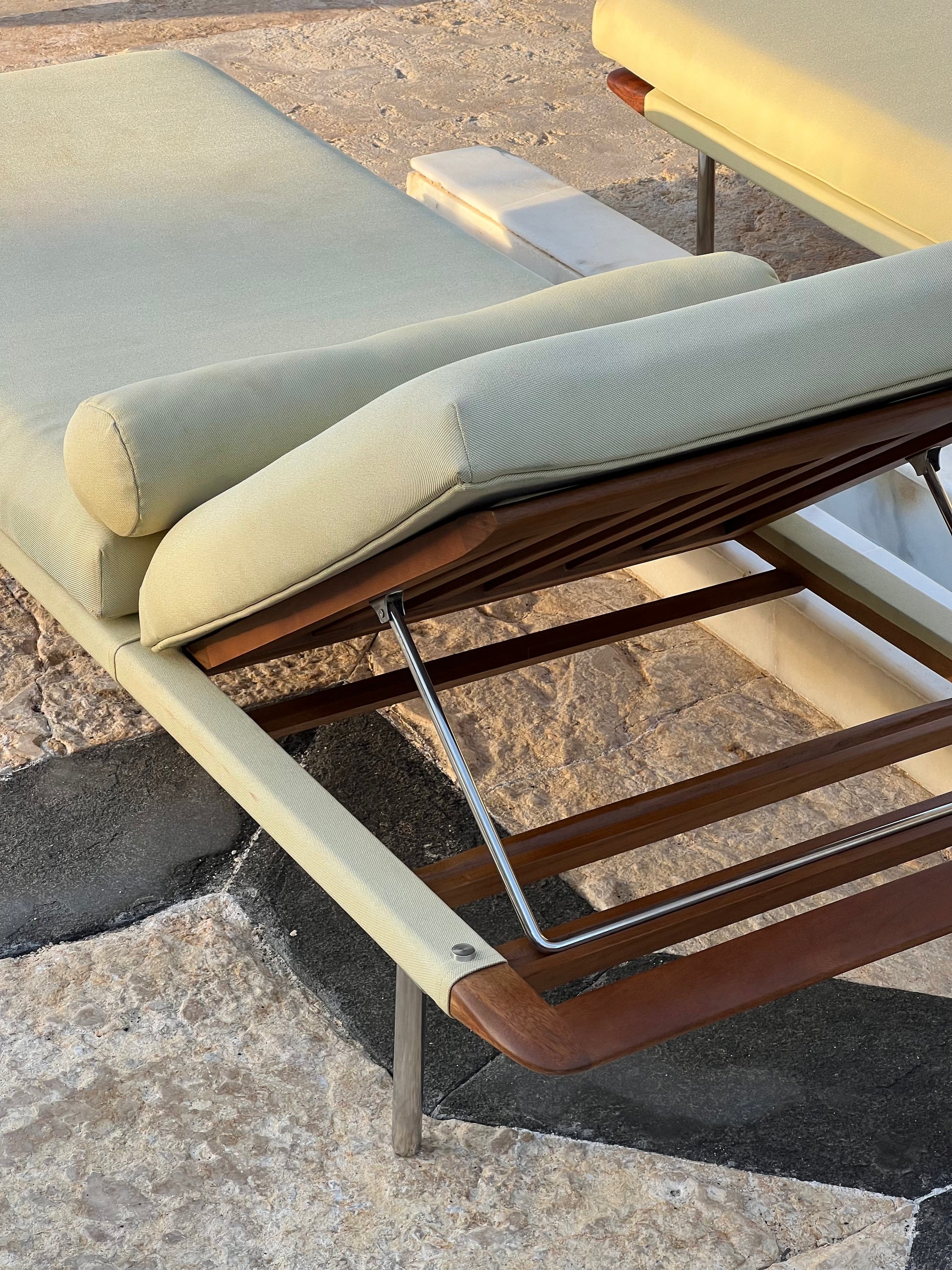 Cote Sun Lounger