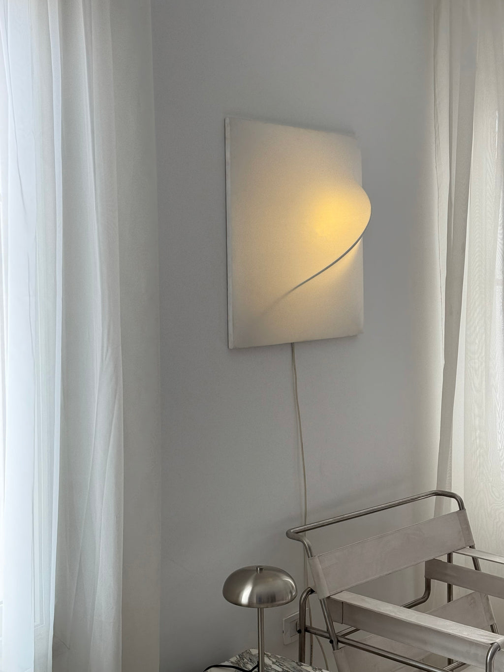 Hikaru Wall Lamp