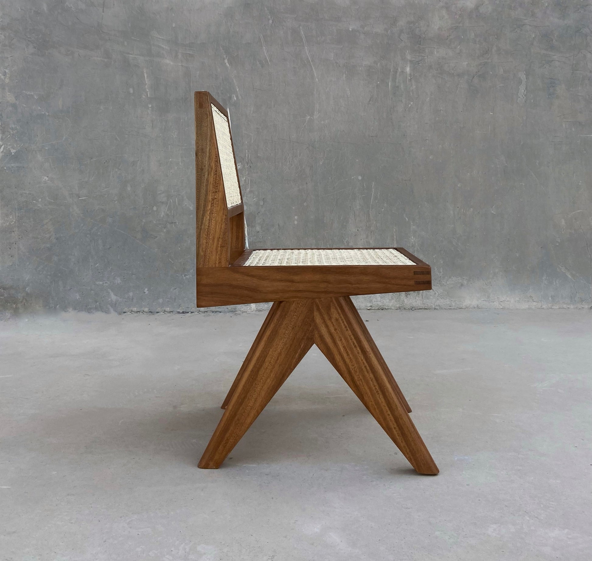 V Chair Armless